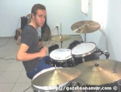 KSGM M�zisyenleri Suit-Up'� Kurdu
